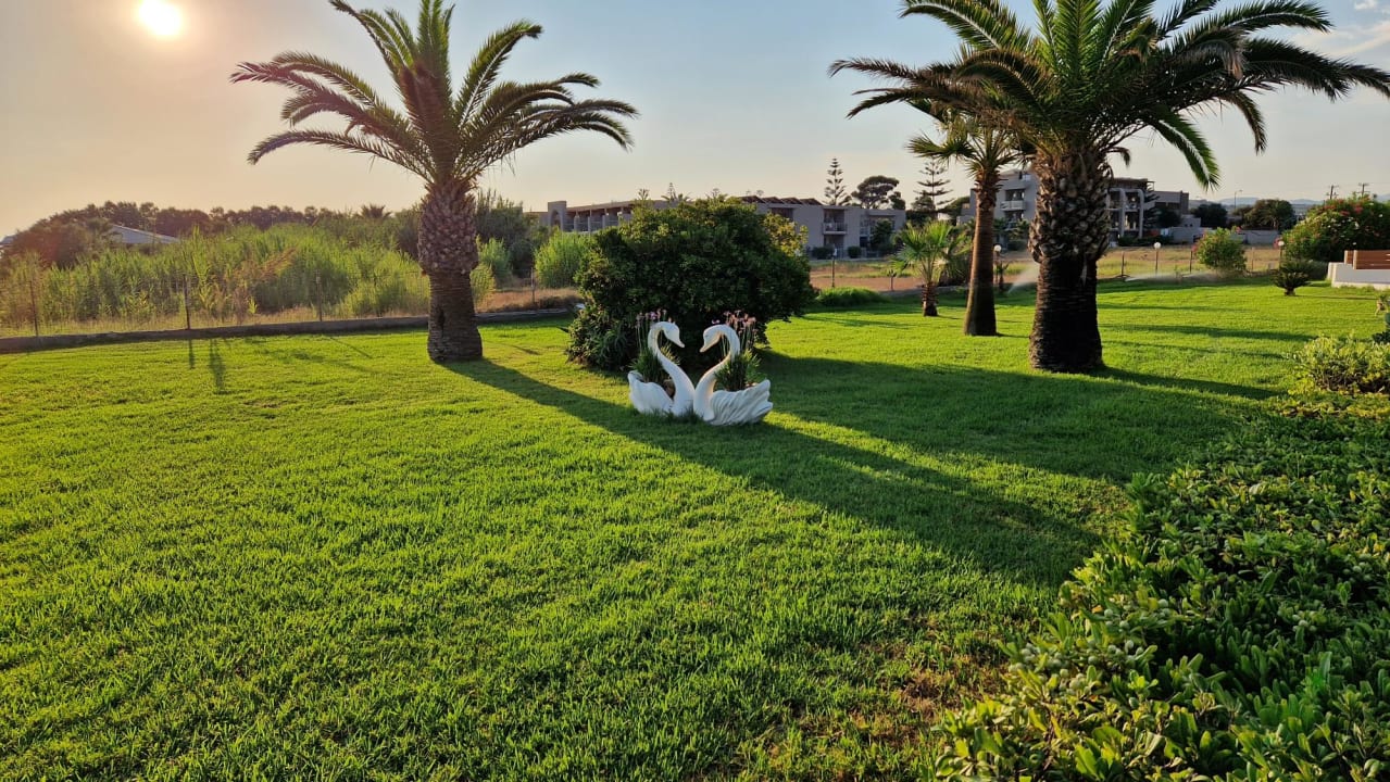 Gartenanlage Vantaris Palace