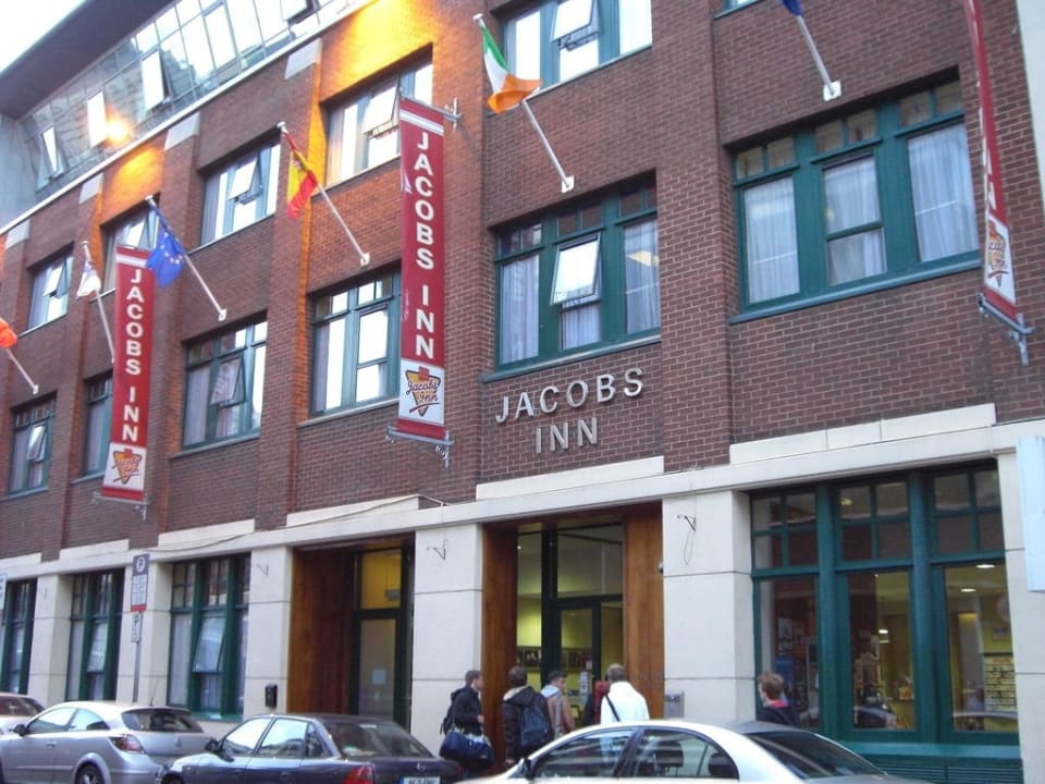 Das Hotel von außen Hotel Jacobs Inn