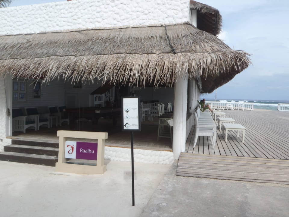 Raalhu Bar (Surferbar) Cinnamon Dhonveli Maldives