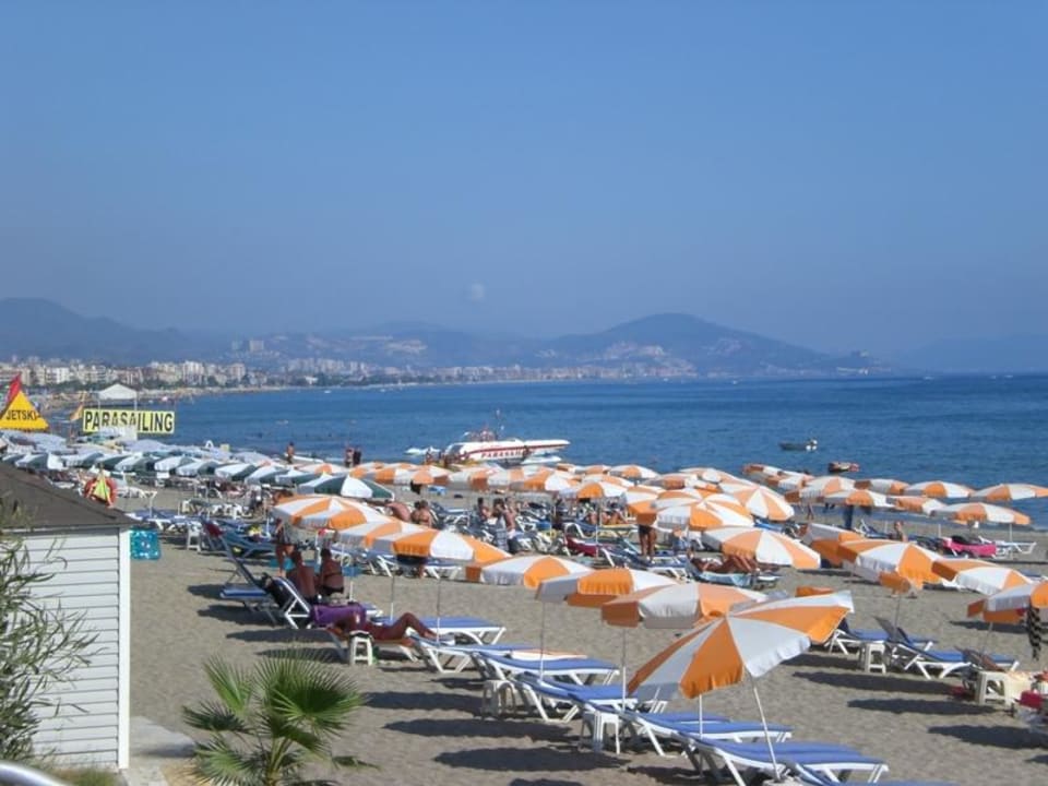 Plaża przed hotelem Eftalia Downtown Hotel