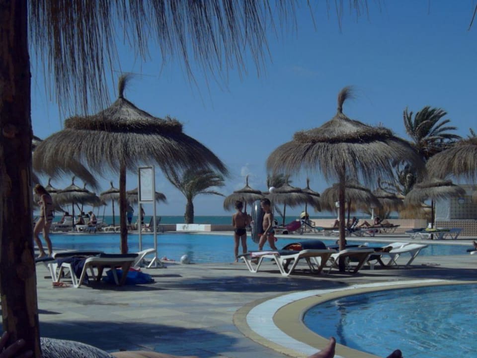 Süßwasserpool mit Kinderbecken Hotel El Mouradi Djerba Menzel