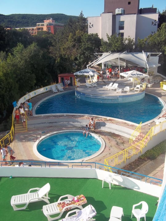 Baseny z tylu Party Hotel Golden Sands - Adults only