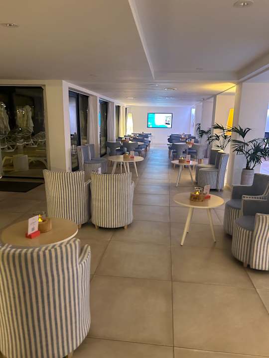 Lobby Iberostar Waves Bahia de Palma