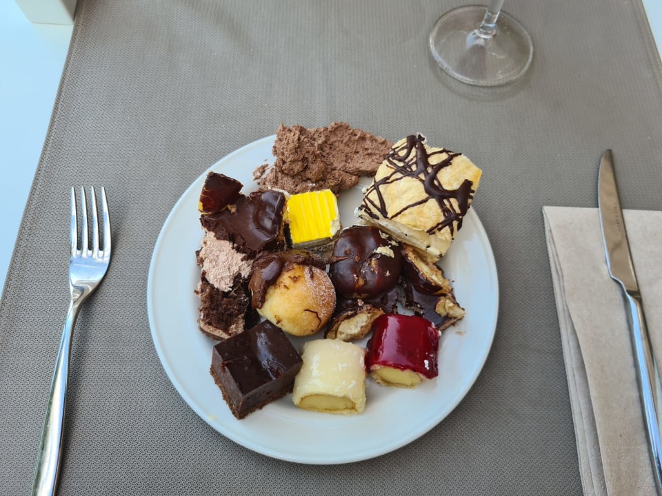 Gastro Landmar Playa La Arena