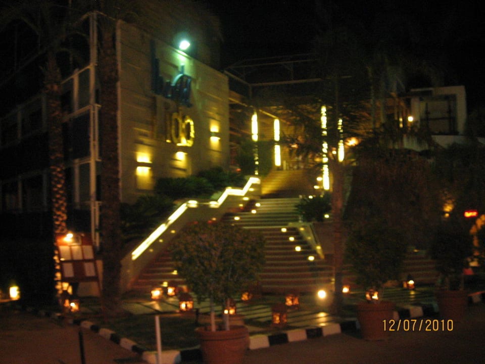 Eingang zum Hotel Lido Sharm Hotel