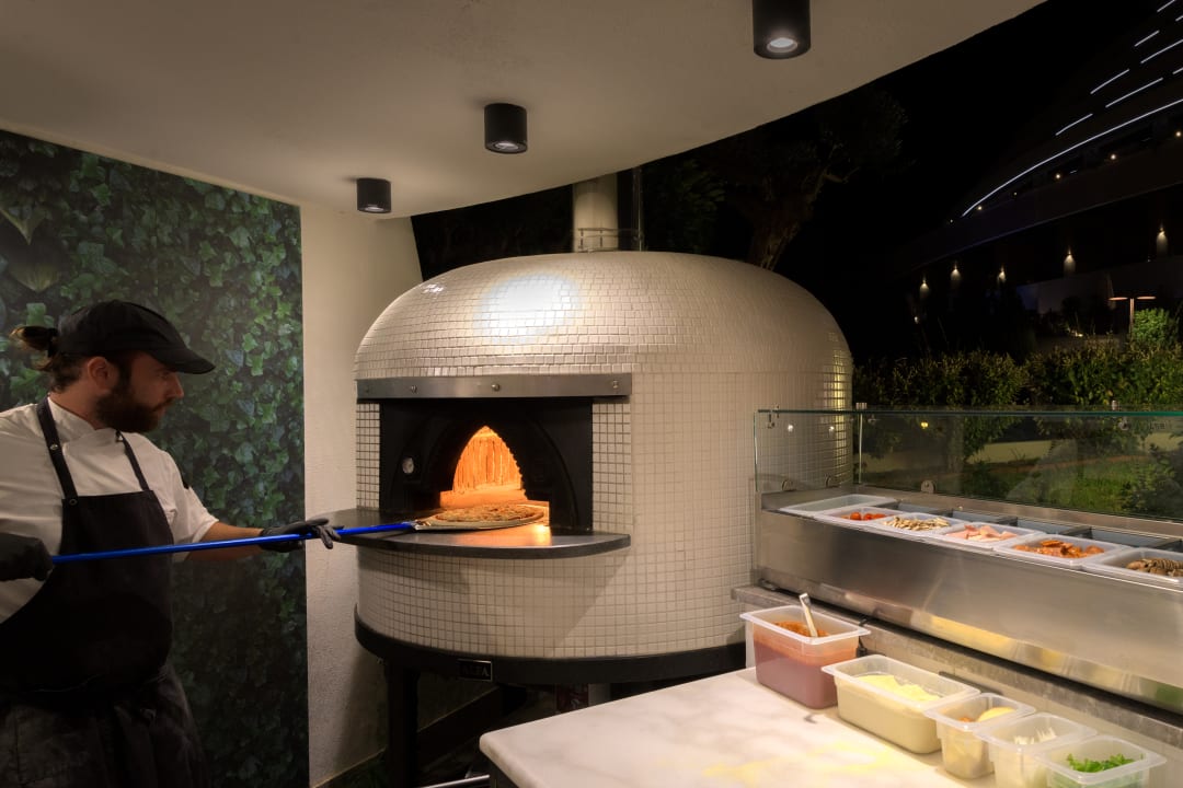 Gastro Olympic Palace Resort Hotel & Convention Center