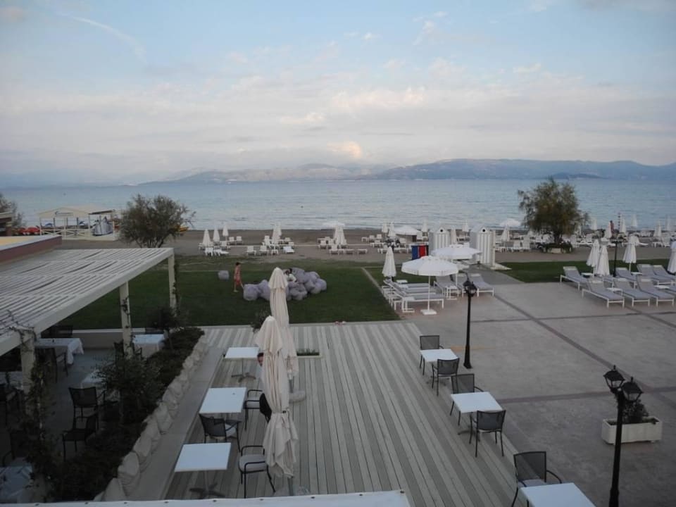 Blick über die Terrasse zum griechischen Festland Capo Di Corfu  (Im Umbau/Renovierung)