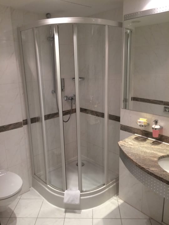 Zimmer Roomingtons Hotel Kaiserhof