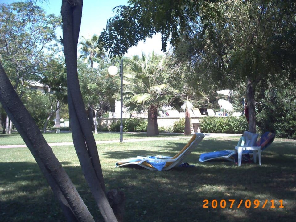 Blick vom Park zum Ruhepool Labranda Alantur Resort