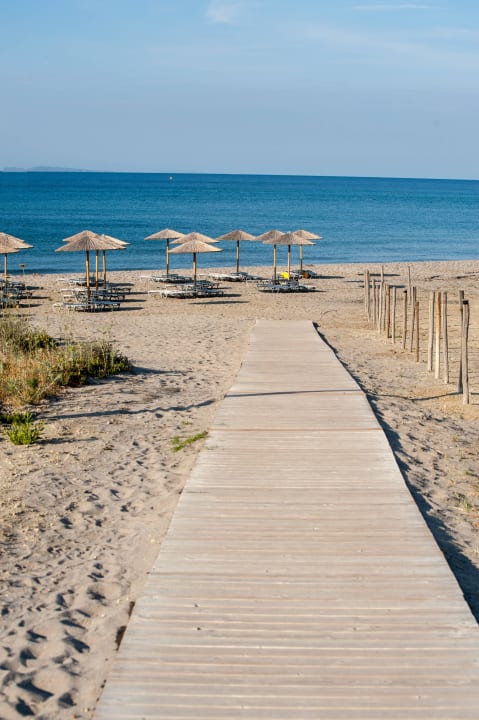 Weg zum Strand Atlantica Belvedere Resort