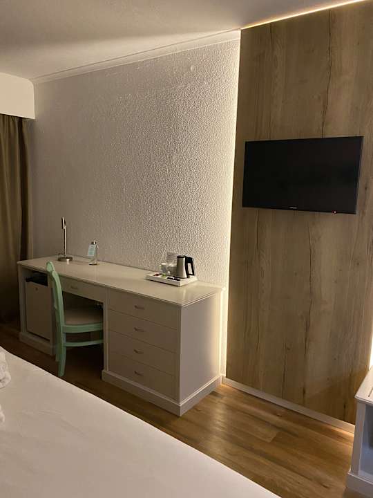 Zimmer Caloura Hotel Resort