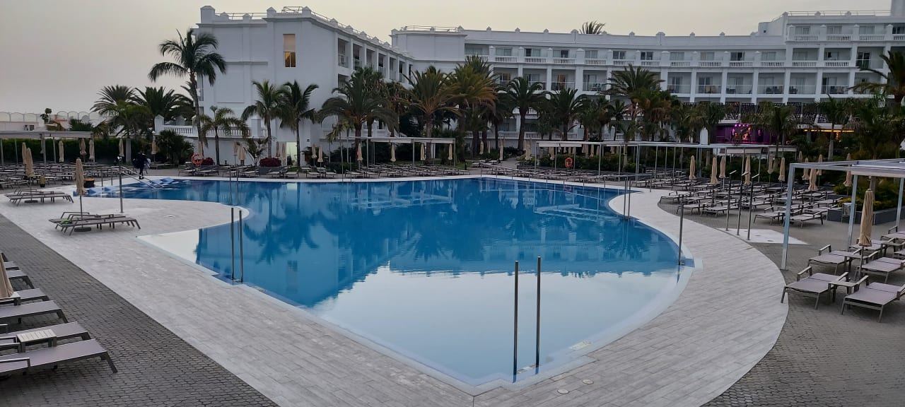 Pool Hotel Riu Palace Maspalomas Adults Only