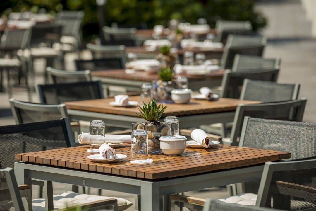 Relaxen auf der Terrasse Radisson Blu Hotel Frankfurt