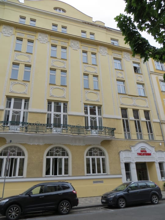 Eingang Hotel Theatrino