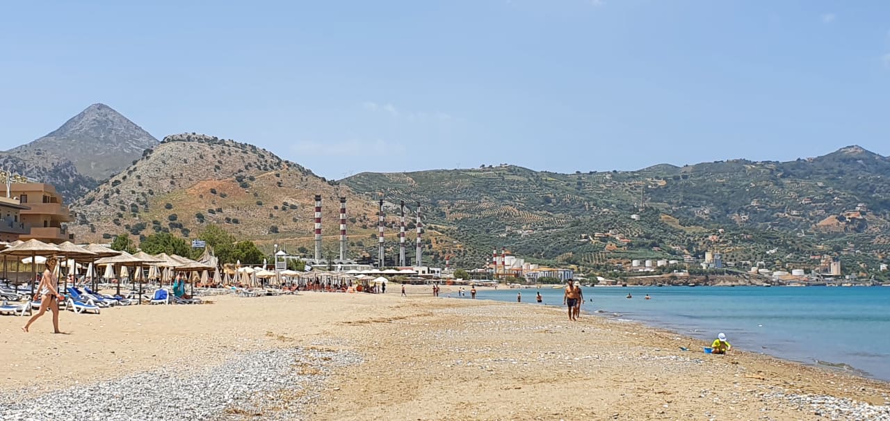 Strand Petousis Hotel & Suites