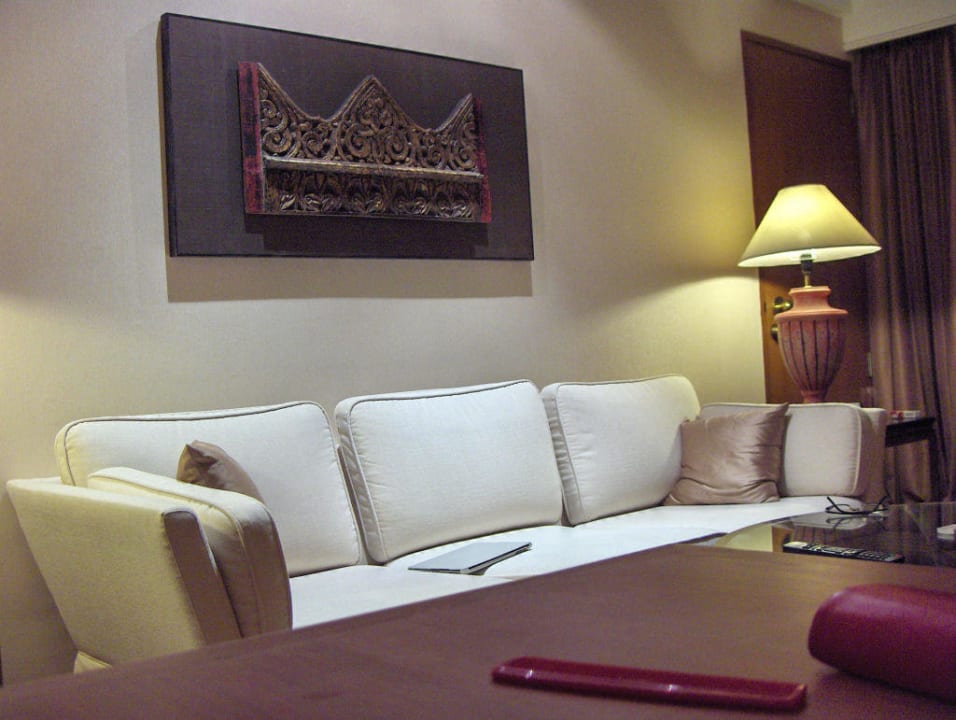 Wohnbereich Executive Suite Movenpick BDMS Wellness Resort Bangkok