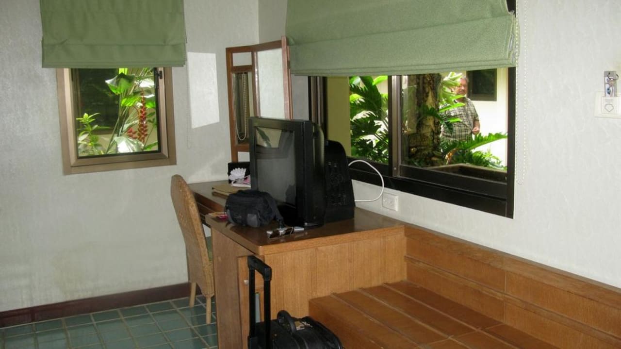 Fernseher und Minibar Samui Natien Resort
