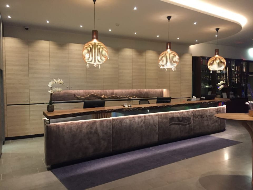 Lobby Sole Felsen Hotel