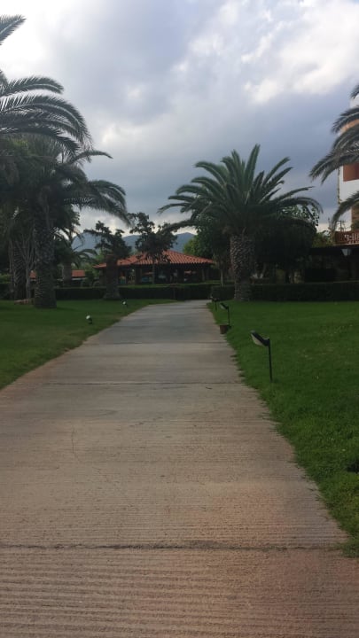 Fussweg Anissa Beach & Village