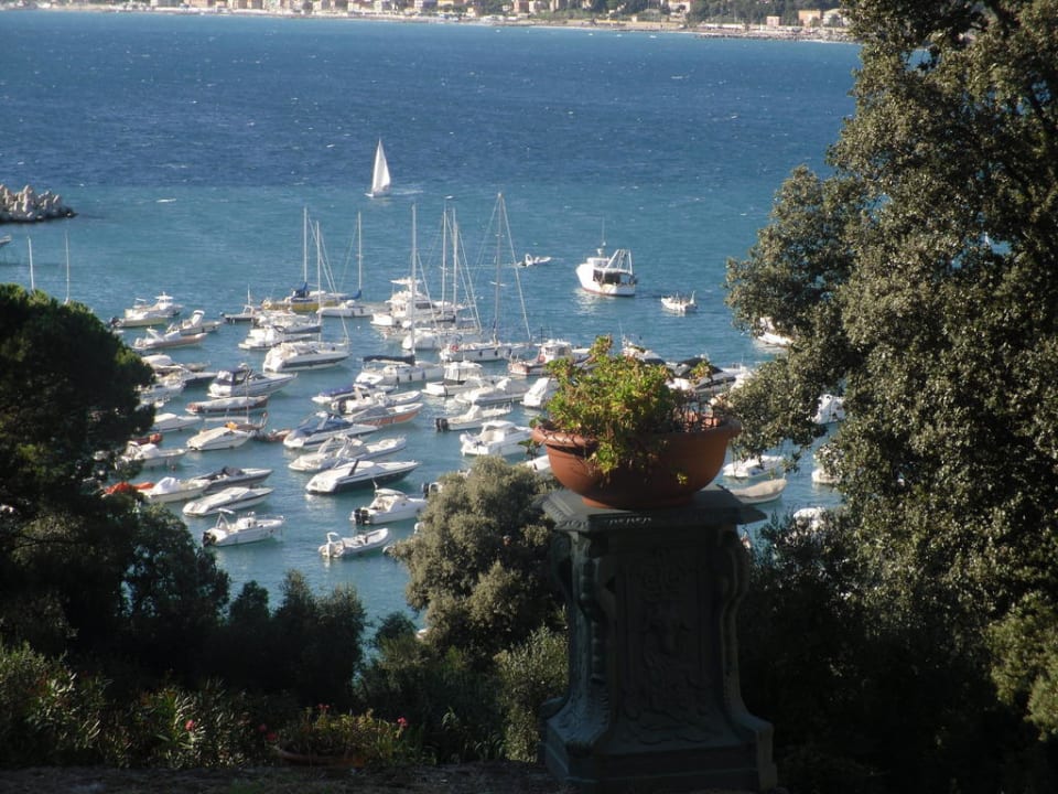 Blick vom Park aus Grand Hotel Dei Castelli