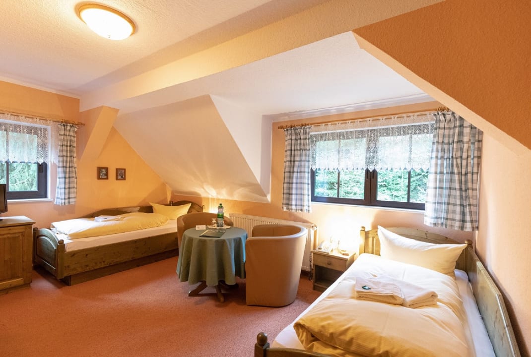 Zimmer Waldgasthof & Hotel Am Sauwald