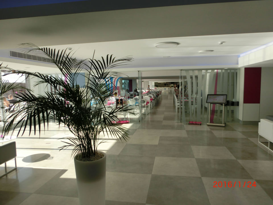 Der Zugang zum Speisesaal LABRANDA Marieta - Adults only