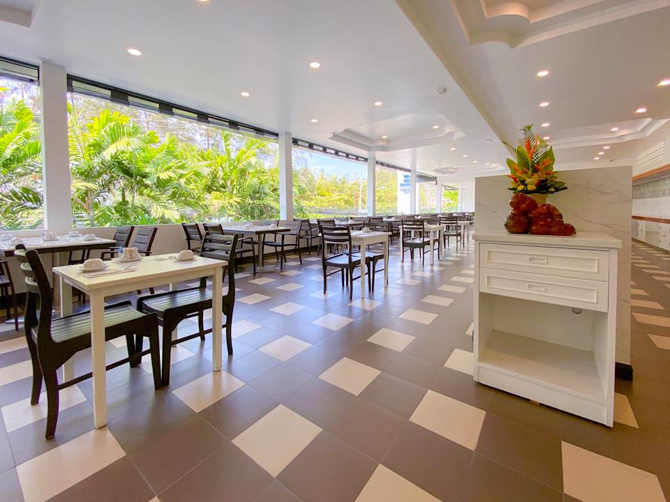 Gastro Best Western Phuket Ocean Resort