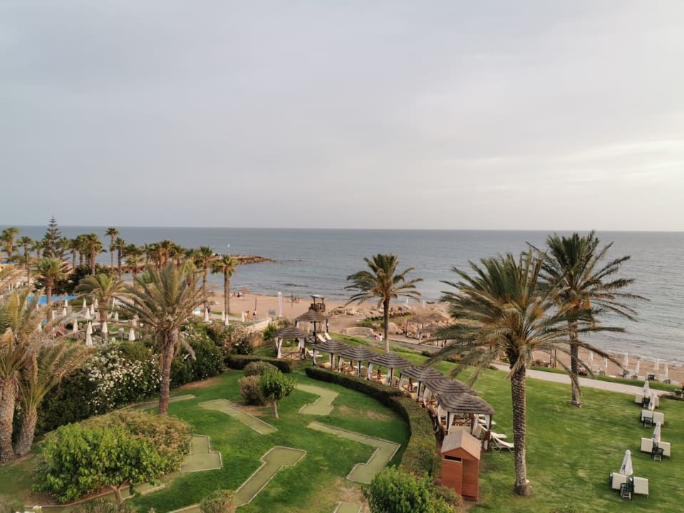 Ausblick Constantinou Bros Athena Beach Hotel