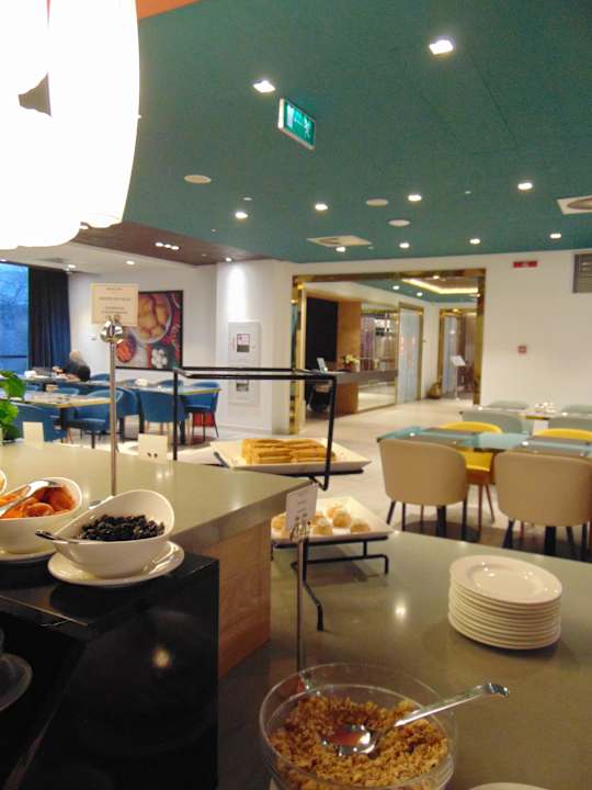 Gastro Mercure Almaty City Center