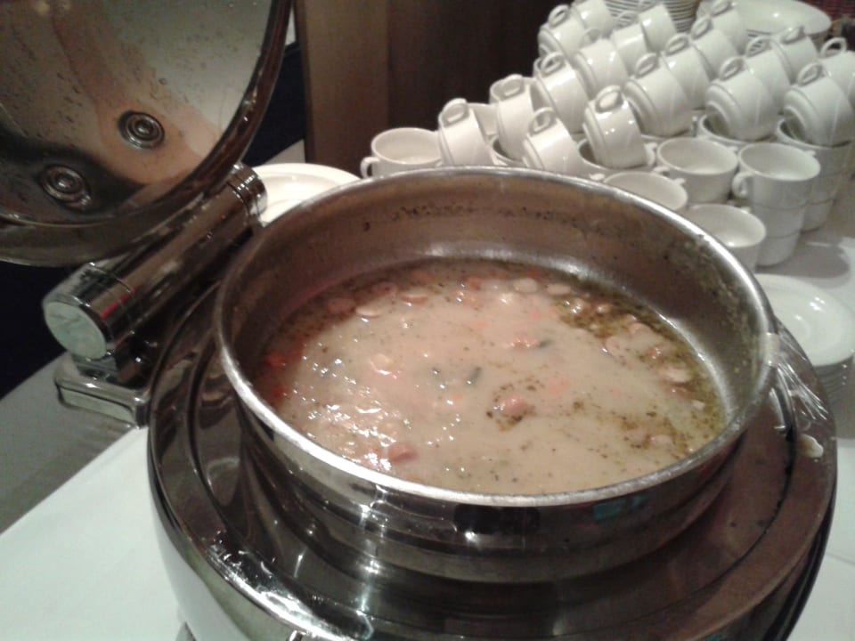 Eine wunderschöne Abendsuppe AHORN Panorama Hotel Oberhof