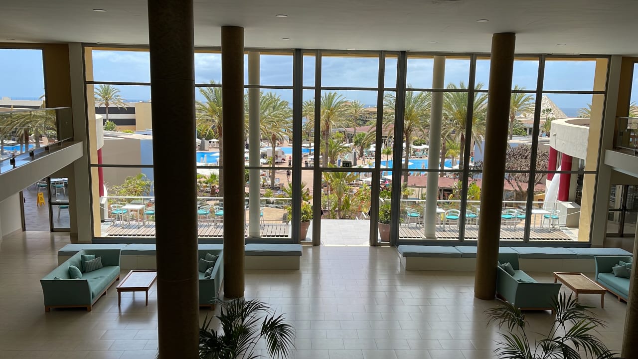 Lobby Iberostar Waves Gaviotas Park