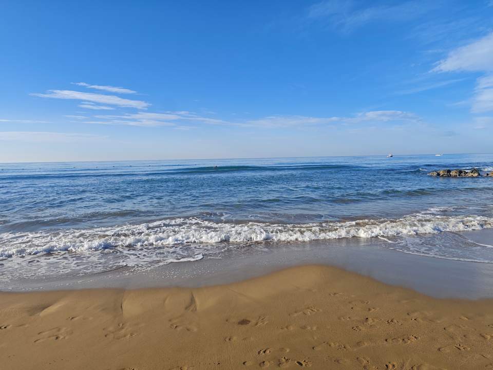 Strand Bella Resort & Spa