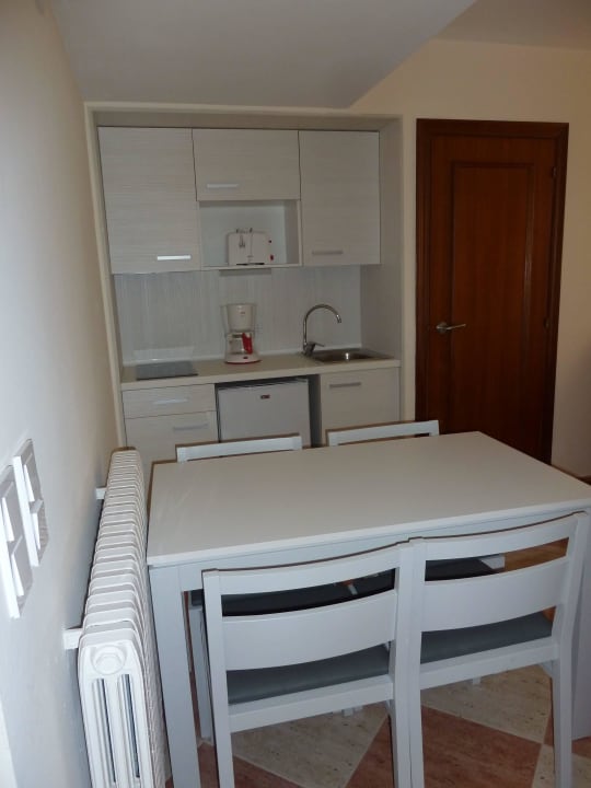 Küchenzeile Parque Nereida Suites Hotel