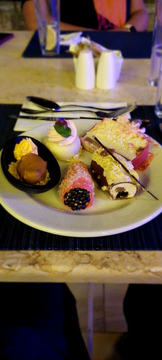 Gastro Arina Beach Resort