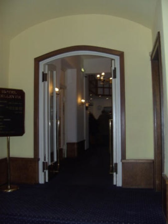 Eingangsbereich Relexa Hotel Bellevue Hamburg