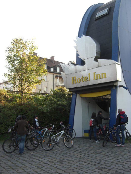 Hoteleingang Hotel Rotel Inn