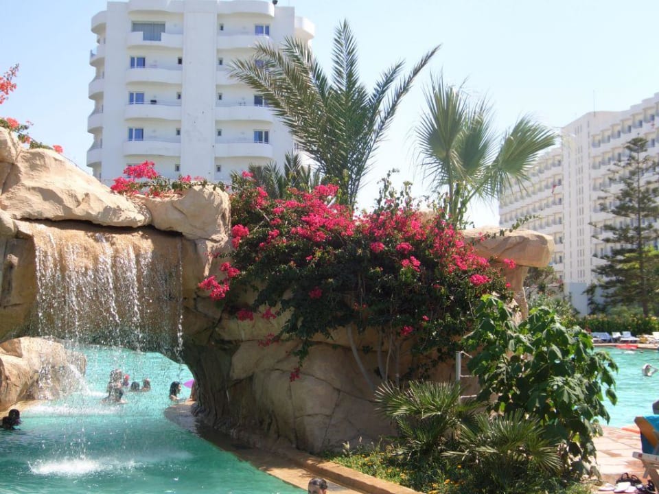 Wasserfall Outdoor Pool Sahara Beach Aquapark & Resort
