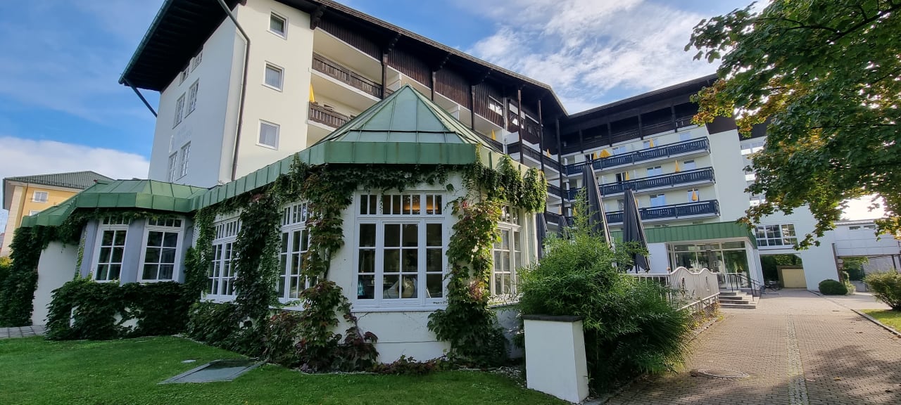 Gastro Hotel Holzapfel