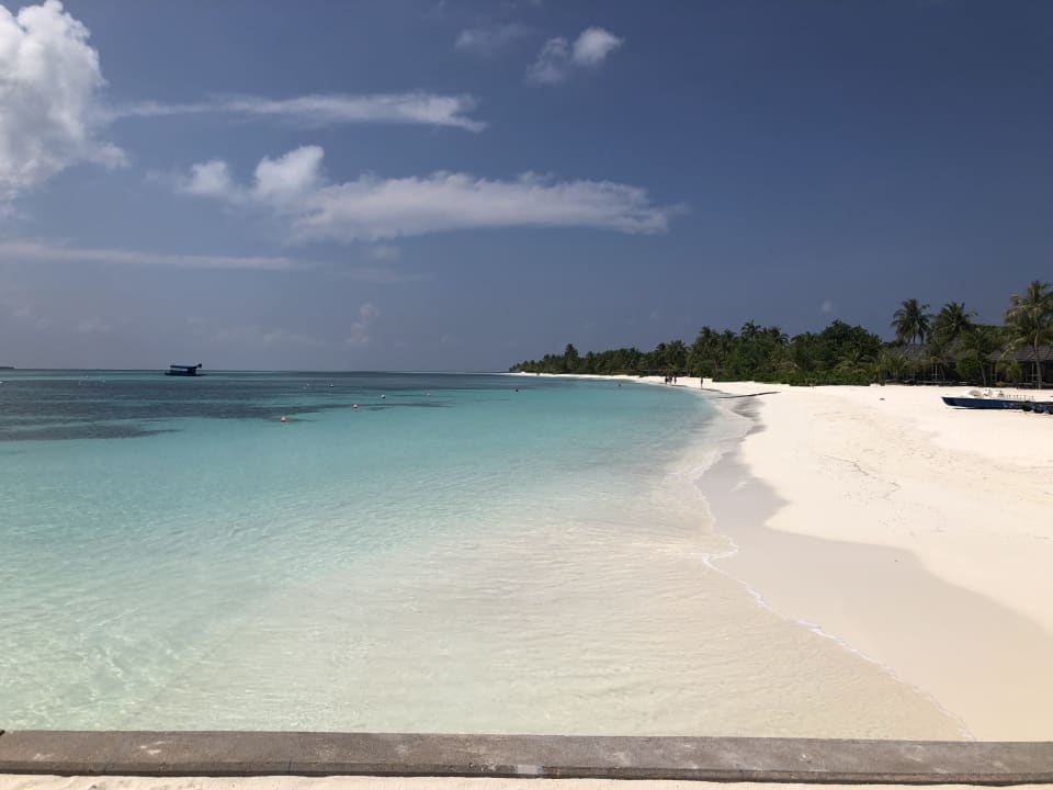 Strand Kuredu Island Resort & Spa