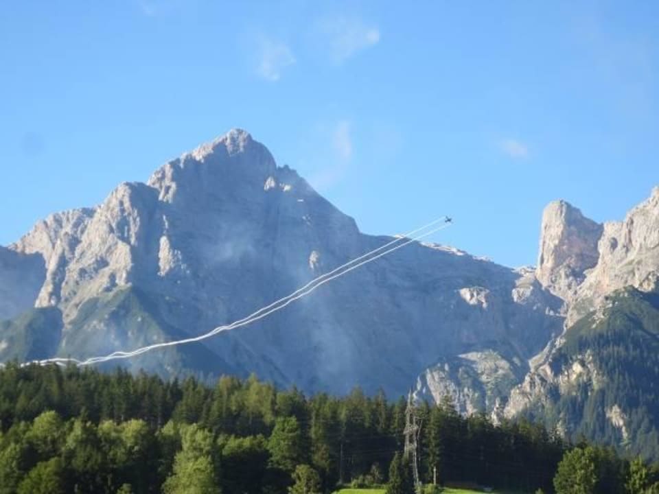 Flugschau von Hotelterrasse Pension Pinzgauer Hof