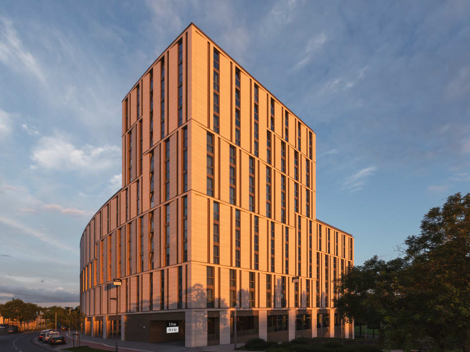 Außenansicht Holiday Inn - the niu, Tab Dusseldorf Main Station