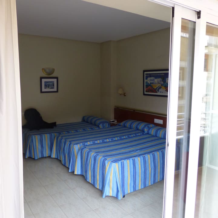 Unser 3-Bett Zimmer  Estudiotel Alicante