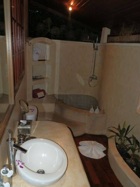 Offenes Bad  Zazen Boutique Resort & Spa