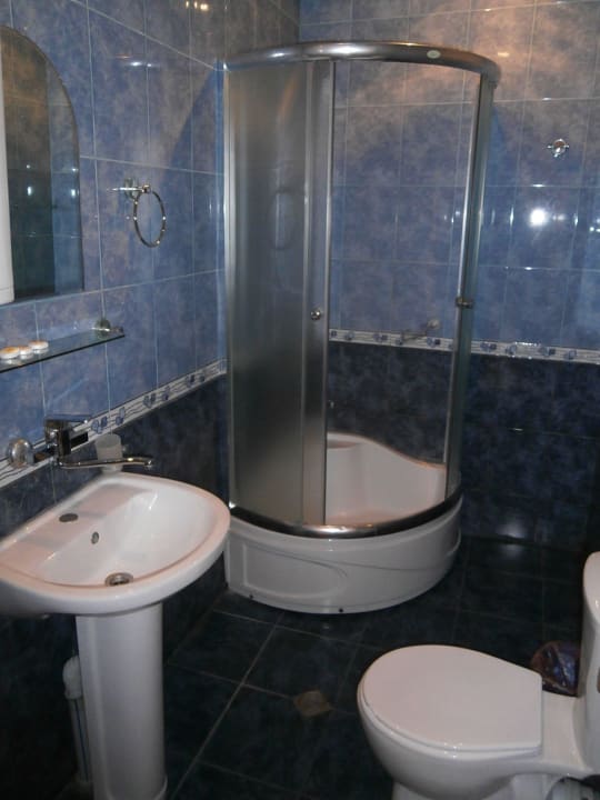 Bad mit Dusche Hotel Svaneti