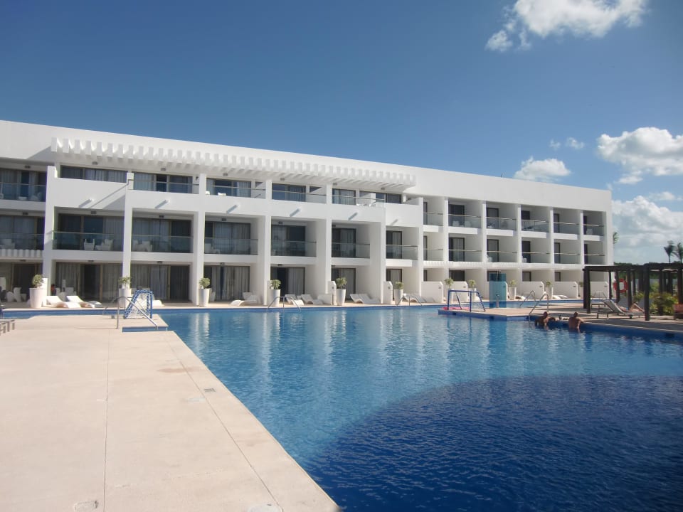 Hauptpool Platinum Yucatan Princess All Suites & Spa Resort - Adults only