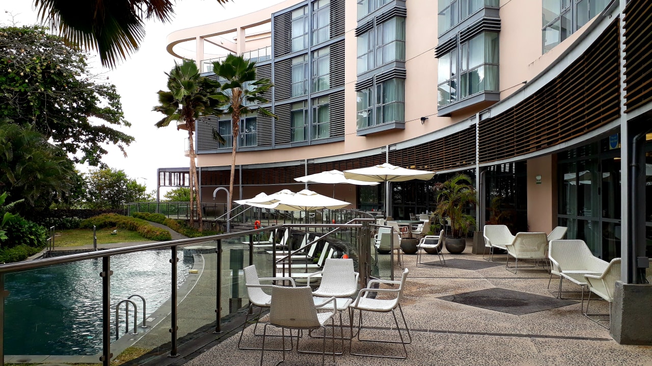 Pool Holiday Inn Mauritius Mon Trésor