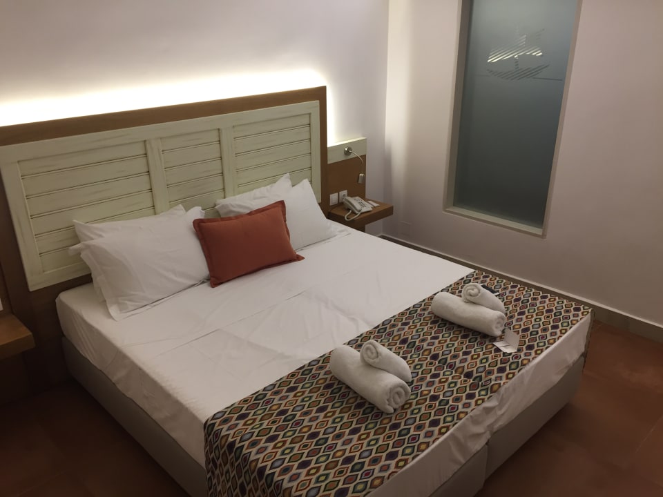 Zimmer Kalypso Hotel