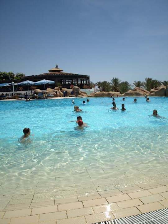 Basen Sultan Gardens Resort