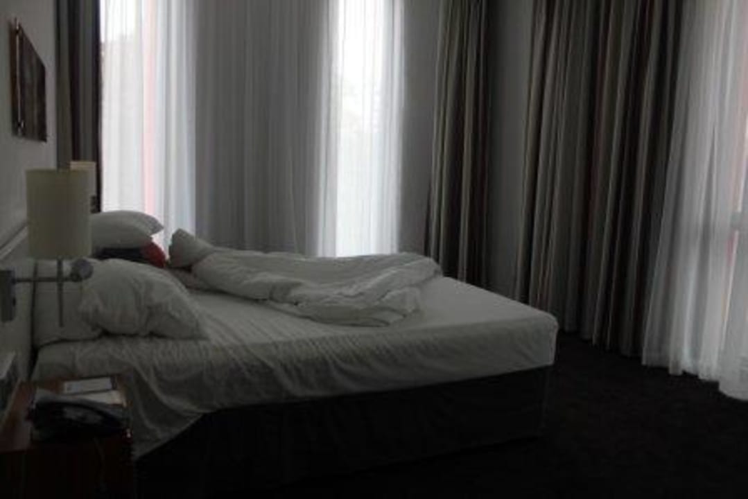 Bett Hilton Garden Inn Stuttgart NeckarPark