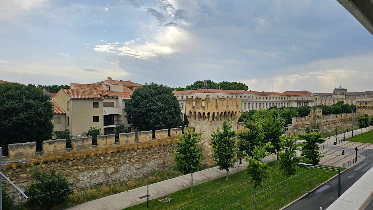 Ausblick Hotel Novotel Avignon Centre